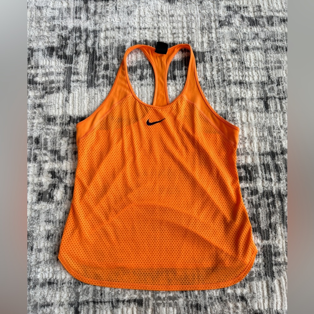 Nike Women's Tennis Shirt. Size Large.